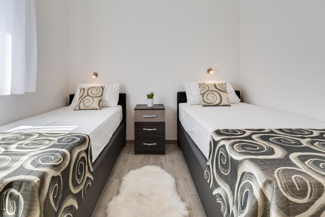 Apartmani Kastelina فير المظهر الخارجي الصورة
