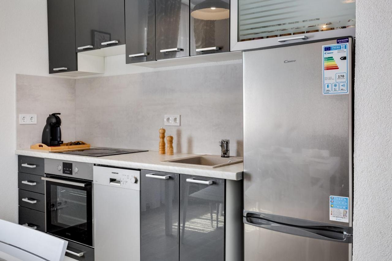 Apartmani Kastelina فير المظهر الخارجي الصورة
