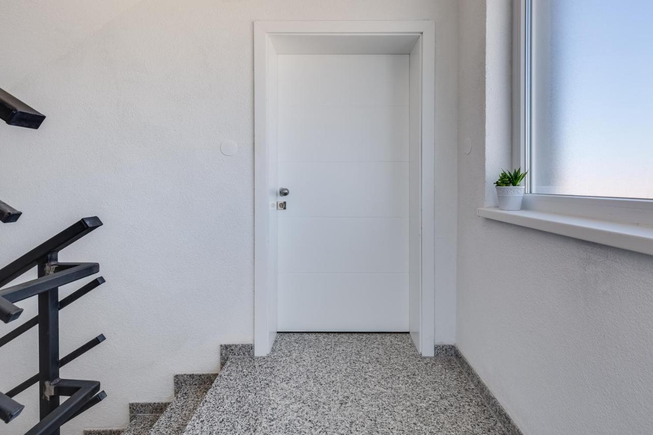Apartmani Kastelina فير المظهر الخارجي الصورة