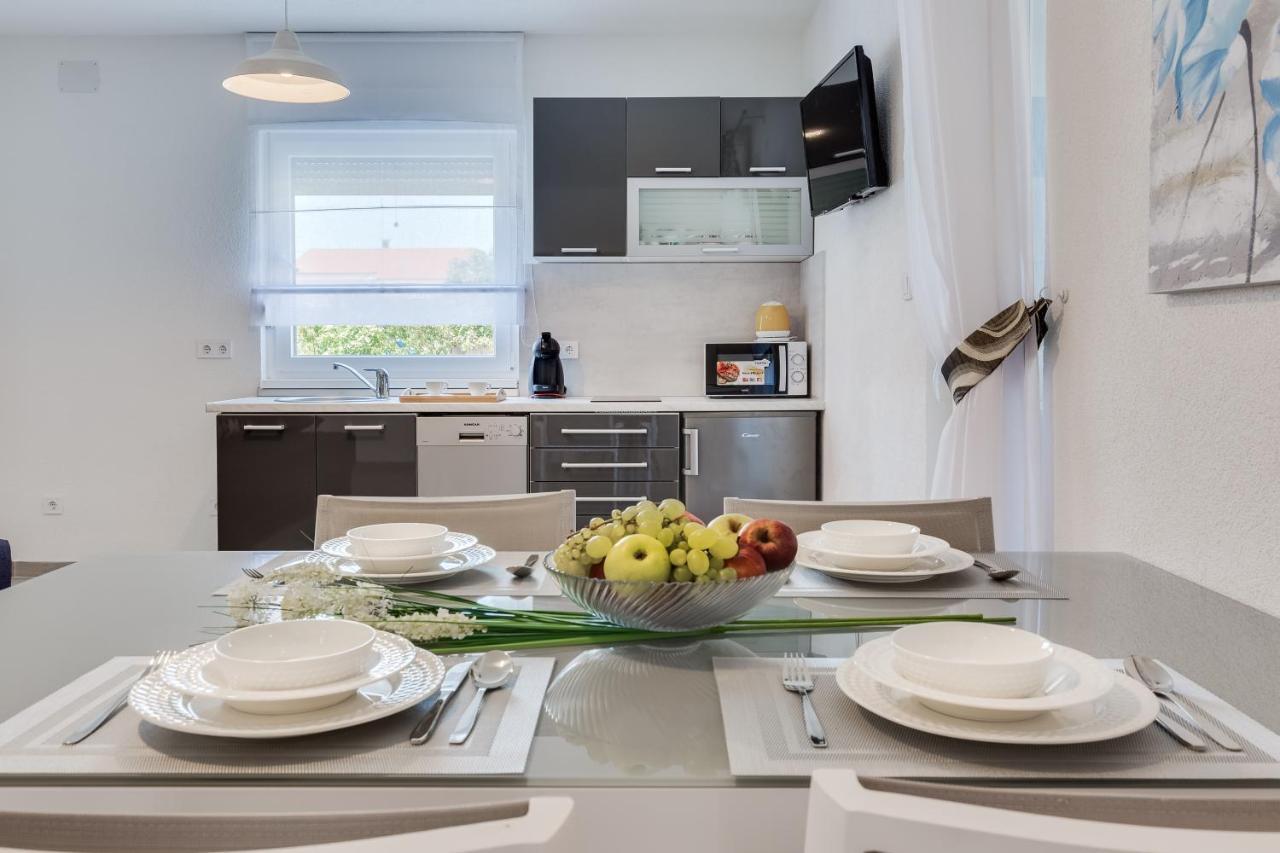 Apartmani Kastelina فير المظهر الخارجي الصورة