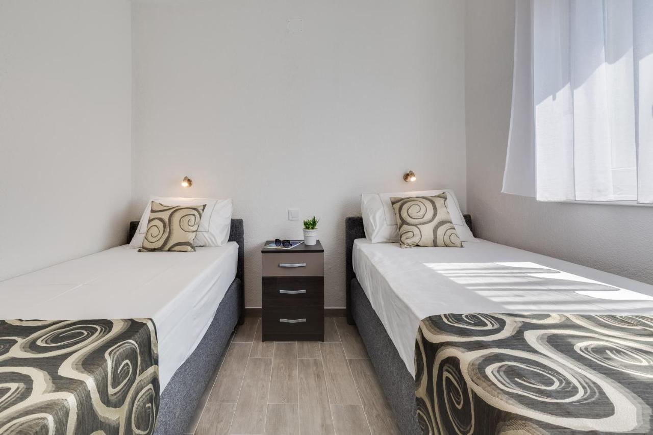 Apartmani Kastelina فير المظهر الخارجي الصورة