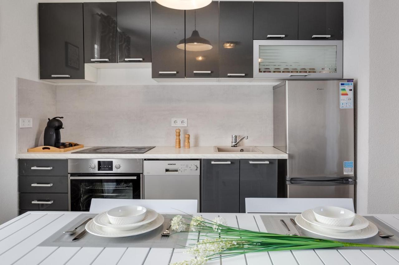 Apartmani Kastelina فير المظهر الخارجي الصورة