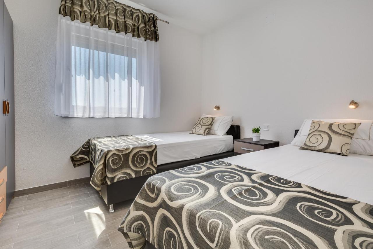 Apartmani Kastelina فير المظهر الخارجي الصورة