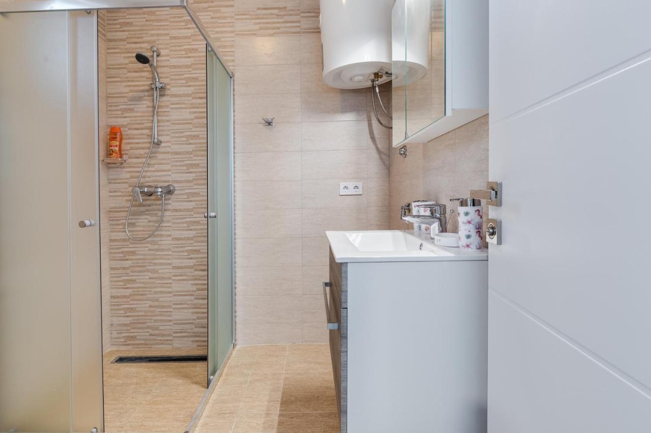 Apartmani Kastelina فير المظهر الخارجي الصورة